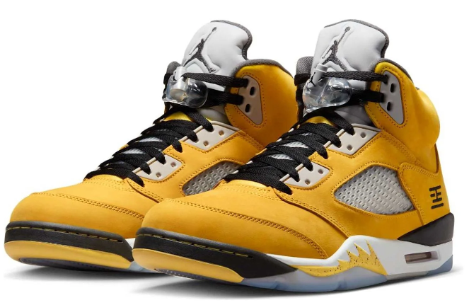 Air Jordan 5 'Tokyo' Sneakers