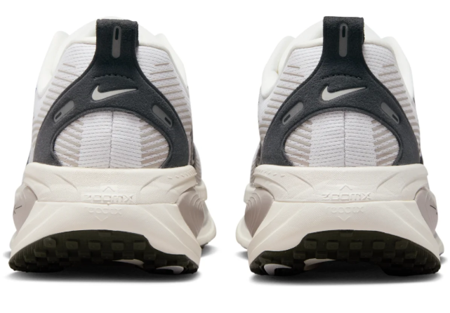 Nike Air Zoom Vomero 18 'Run Pack Summit White'