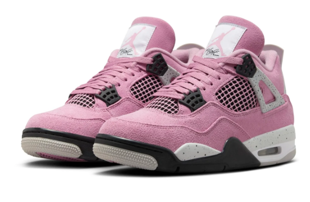 Air Jordan 4 Retro Women's Sneakers – Metallic Gold