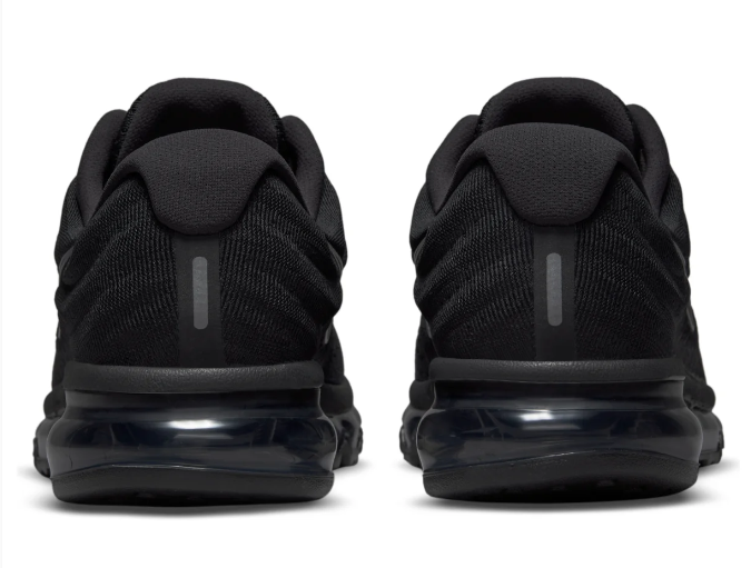 Nike Air Max Black Low-Top Sneakers