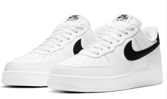 Nike Air Force 1 '07 – White & Black Low-Top Sneakers