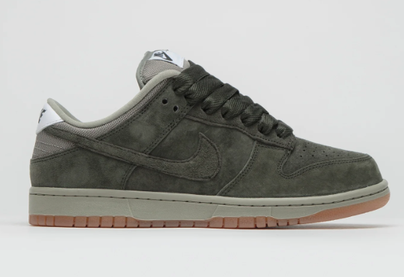 Nike SB Olive Low-Top Sneakers with Gum Sole