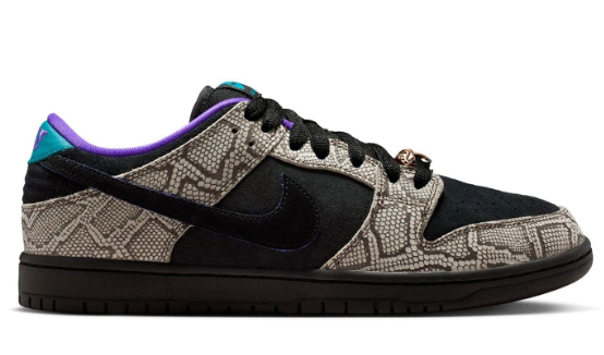 Nike SB Snake-Print Low-Top Sneakers – Black & Purple